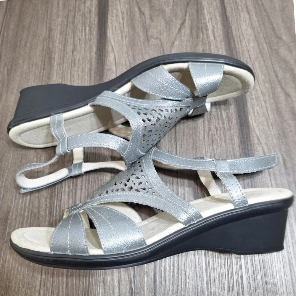 Propet Womens Size 11 Wide Silver Metallic Leather Laser Cut Wedge Sandals WC306